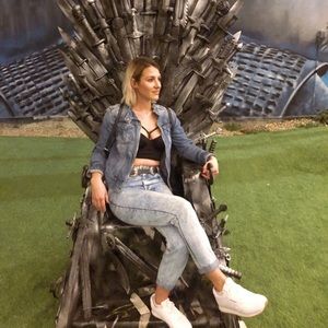 Meet your Posher, Mirjana!